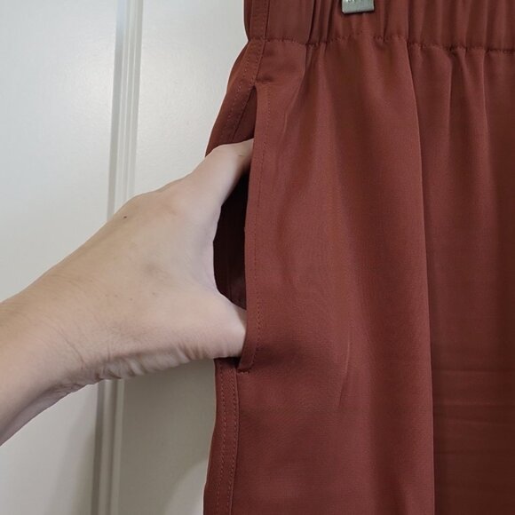 Theory Red Clay Cargo Joggers - Picture 7 of 13